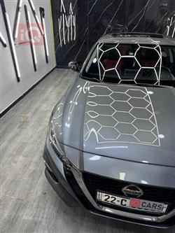 نيسان ألتيما